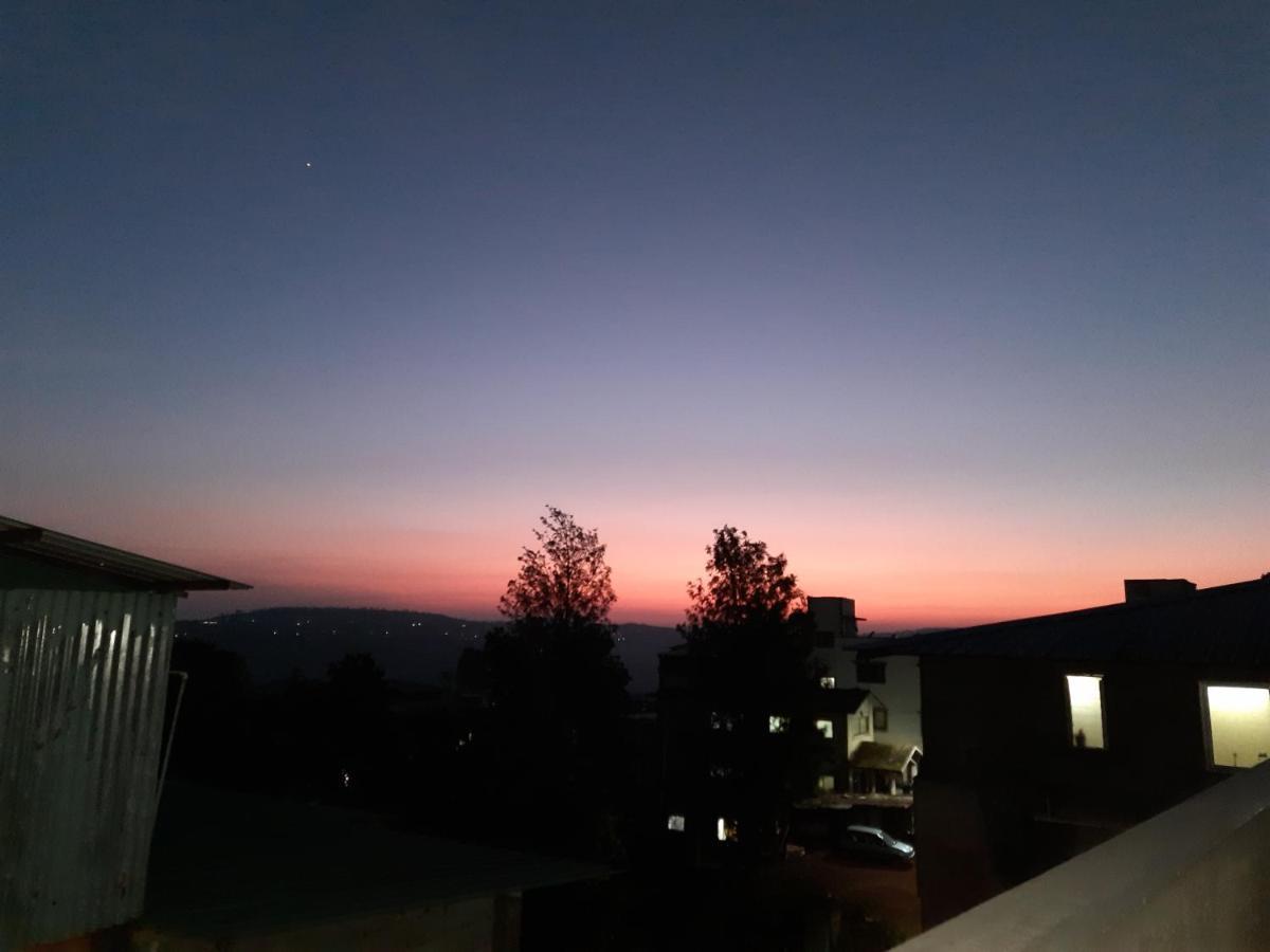 Trimurti Holiday Home Panchgani Luaran gambar